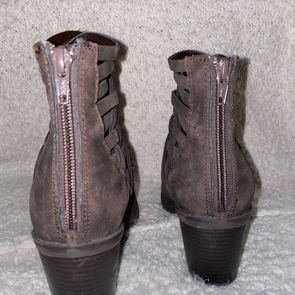 Strappy ankle booties - Picture 2 of 3